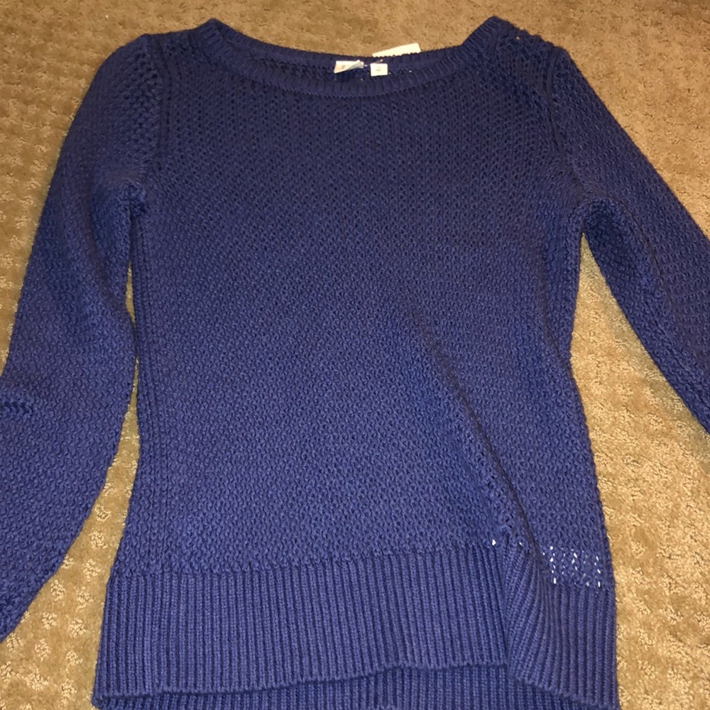 Gap sweater